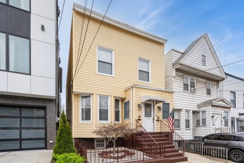 103 Beach St, Jersey City, NJ, 07307-4226 | Card Image