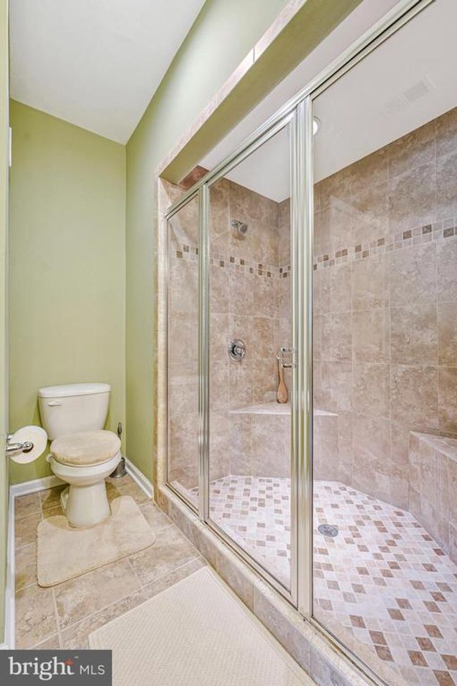 21570 Romans Dr, Townhouse with 3 bedrooms, 3 bathrooms and null parking in ASHBURN VA | Image 15