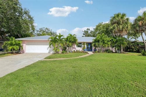 613 Buttonwood Dr, Longboat Key, FL, 34228-2922 | Card Image