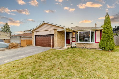 6 Jubilee Crt, Brampton, ON, L6S2H2 | Card Image
