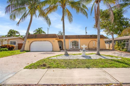 612 Se 8th Ave, Deerfield Beach, FL, 33441-4838 | Card Image