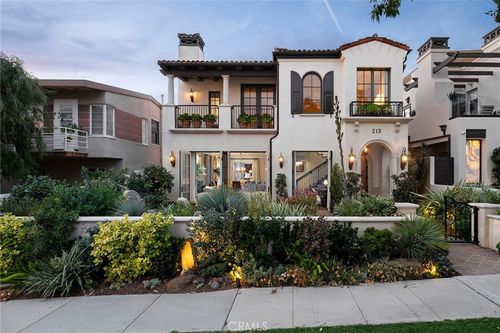213 Jasmine Ave, Corona del Mar, CA, 92625-3035 | Card Image
