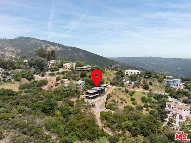 20485 Medley Ln, House other with 4 bedrooms, 4 bathrooms and 4 parking in Topanga CA | Image 29