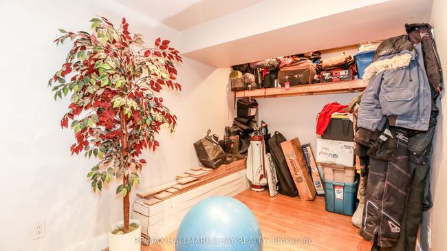 51 Christie Cres, House other with 4 bedrooms, 2 bathrooms and 4 parking in Barrie ON | Image 29