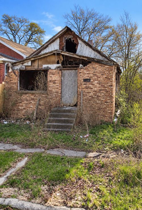 2443 Delaware St, Gary, IN, 46407-3638 | Card Image