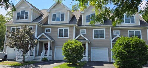 9-131 Court St, Exeter, NH, 03833-2635 | Card Image