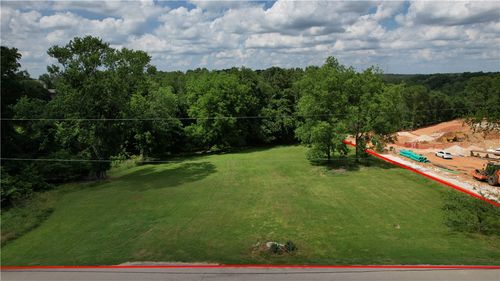 201 Ne Valley, Bentonville, AR, 72712-4423 | Card Image