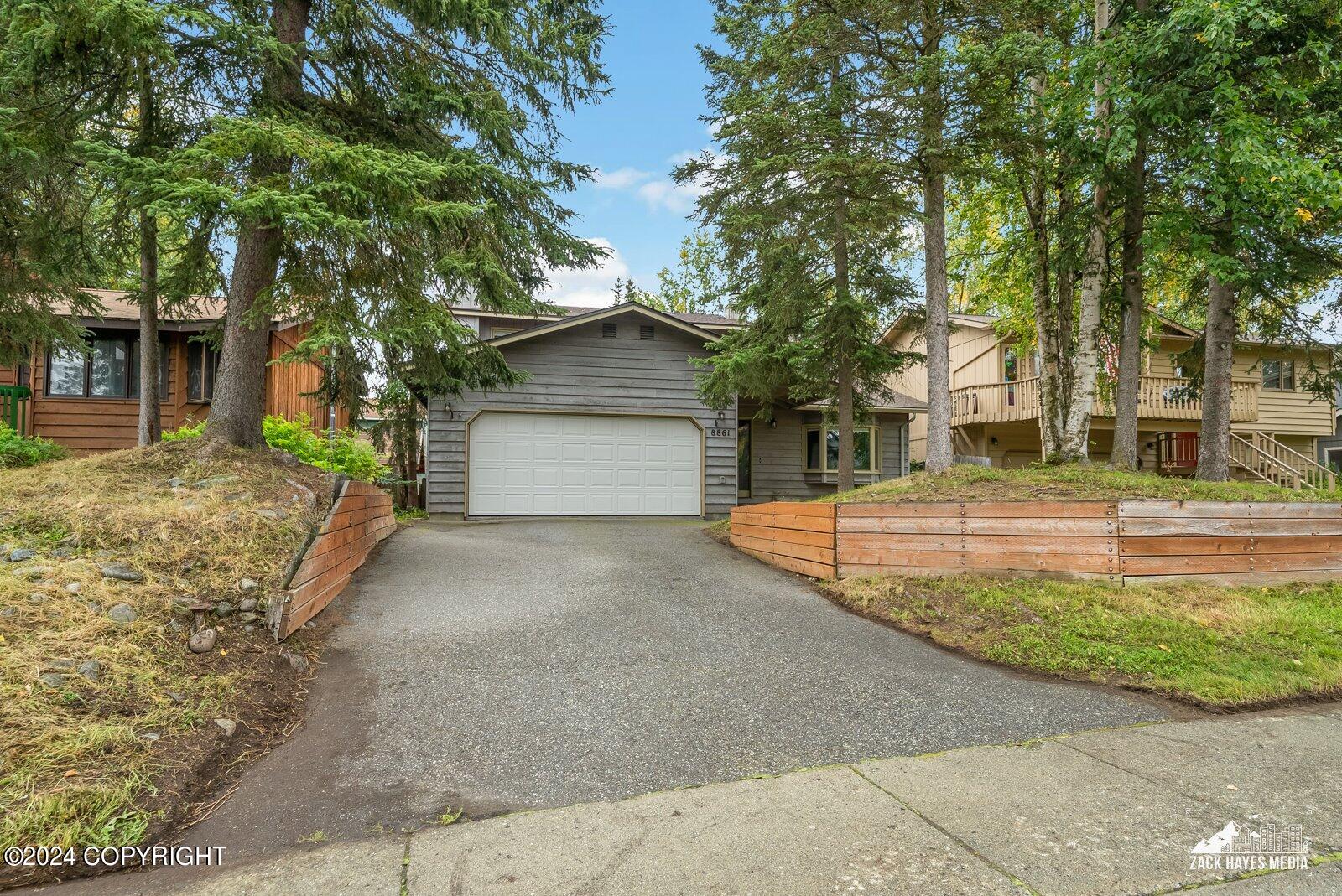 Rendon Dr, Anchorage, AK 99507