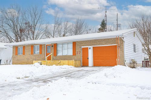 6627 Orange Ln, Flint, MI, 48505-1925 | Card Image