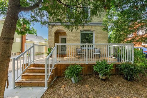48 Pollock Ave, Cambridge, ON, N1R2B1 | Card Image