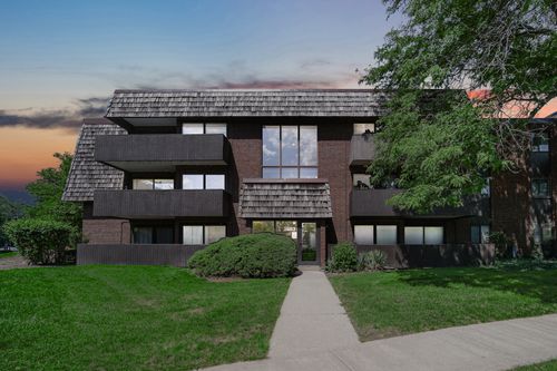 apt-206-493 Timber Ridge Dr, Carol Stream, IL, 60188-2844 | Card Image