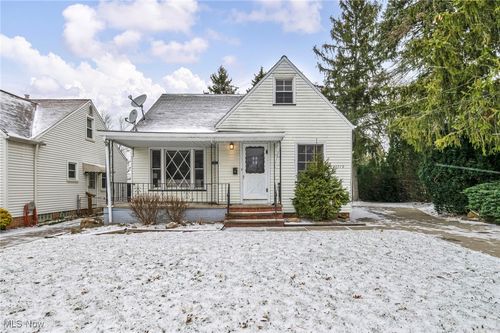 13719 Wolf Ave, Garfield Heights, OH, 44125-6014 | Card Image