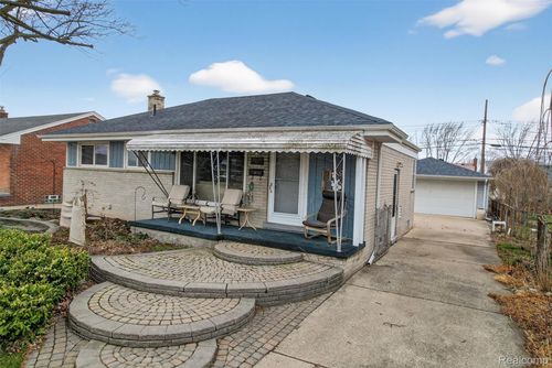 33604 Alvin St, Garden City, MI, 48135-1088 | Card Image