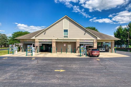 90 Cameron Dr, Etna, OH, 43062-8071 | Card Image