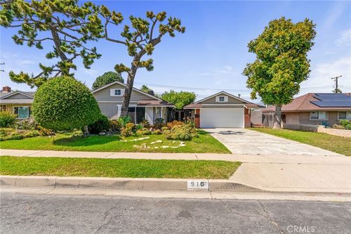 910 E Home St, Rialto, CA, 92376-3741 | Card Image