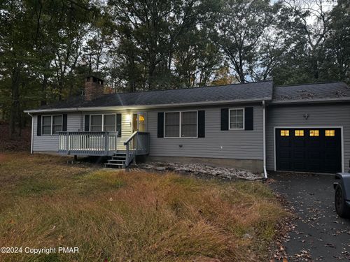 1507 Sugar Maple Ln, East Stroudsburg, PA, 18302-6623 | Card Image