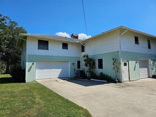 9811 95th St, Seminole, FL, 33777-1707 | Card Image