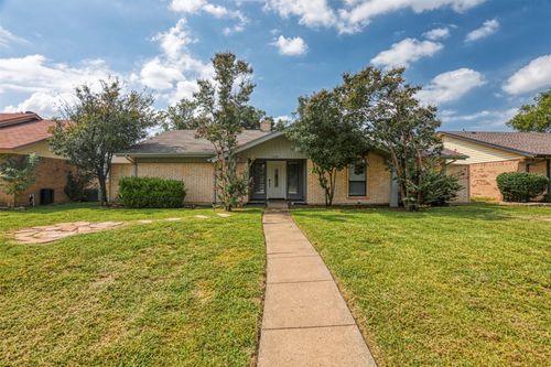 1034 Holland Dr, Garland, TX, 75040-4226 | Card Image