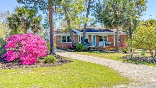 706 Se 7th St, Carrabelle, FL, 32322-6100 | Card Image