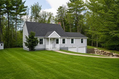 64 Carol Ann Way, North Conway, NH, 03860-5425 | Card Image