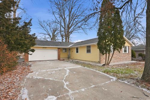 2727 E Maple Grove Ave, Fort Wayne, IN, 46806-3439 | Card Image