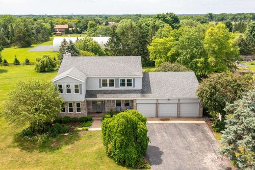 913 Cherokee Ct, Lake Villa, IL, 60046-9188 | Card Image