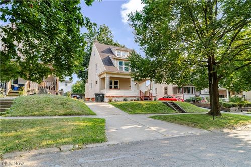 422 Reed Ave, Akron, OH, 44301-2341 | Card Image