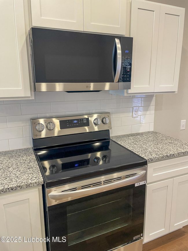 2312 134 Th St, House other with 3 bedrooms, 2 bathrooms and null parking in Lubbock TX | Image 9