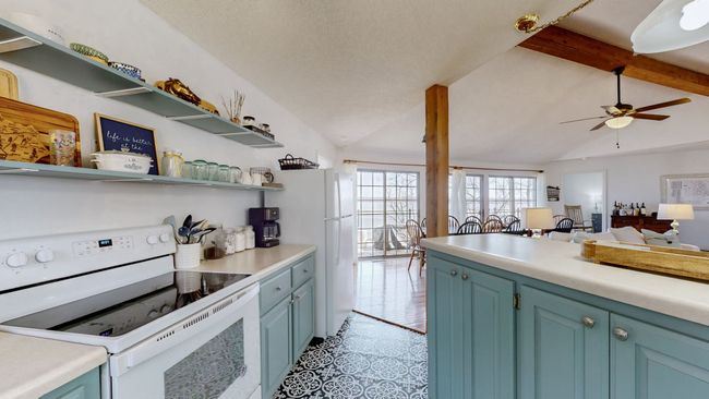 140 Bailey Shore Rd, House other with 5 bedrooms, 3 bathrooms and null parking in New Concord KY | Image 12
