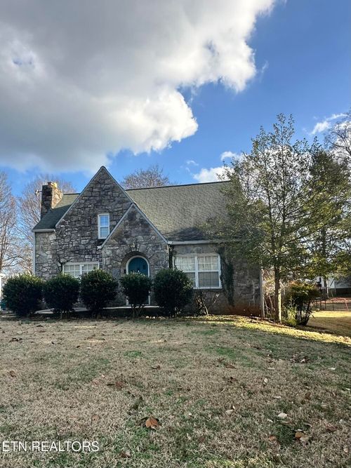 918 Mountain View Ave, Maryville, TN, 37803 | Card Image