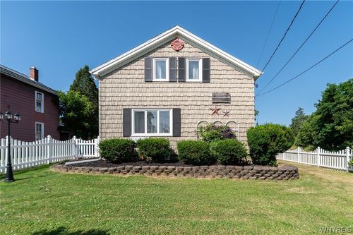 107 Market St, Attica, NY, 14011-1010 | Card Image