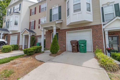 3934 Tarrant Trace Cir, High Point, NC, 27265-3624 | Card Image