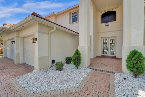 1727 Victoria Pointe Cir, Weston, FL, 33327-1309 | Card Image