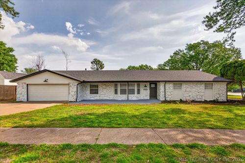 6644 Se Quail Ridge Rd, Bartlesville, OK, 74006-8024 | Card Image