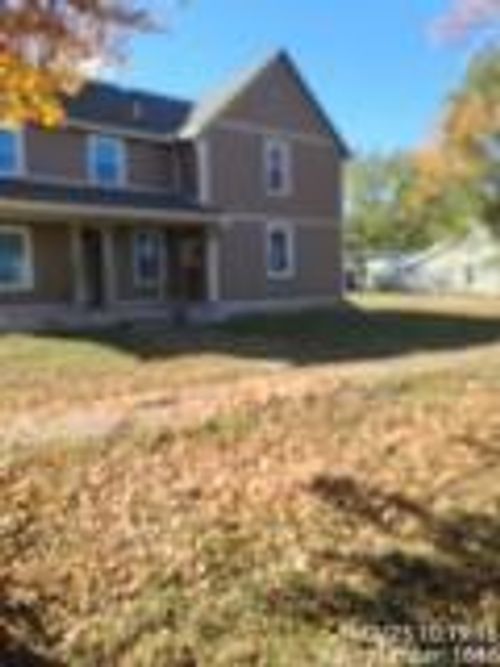 112 W Pine St, Drexel, MO, 64742-8220 | Card Image