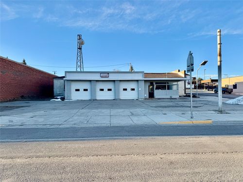 100 E Main Street, Cut Bank, MT, 59427 | Card Image