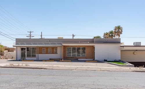 4108 N Piedras St, El Paso, TX, 79930-4112 | Card Image