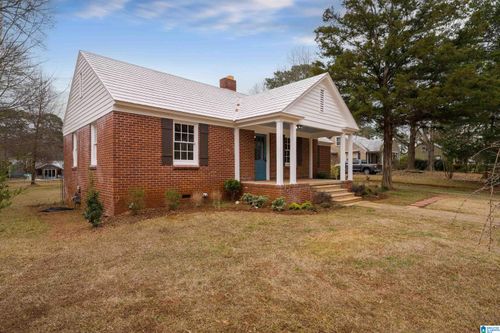 127 Meadow Ln, TRUSSVILLE, AL, 35173-1312 | Card Image