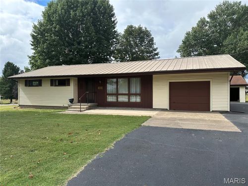 413 S 3rd St, Ava, IL, 62907-1028 | Card Image