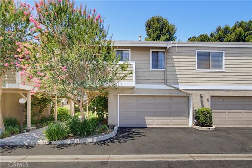 3-10740 Woodley Ave, Granada Hills, CA, 91344-6917 | Card Image