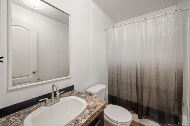 157 County Road 6816, House other with 4 bedrooms, 2 bathrooms and null parking in Natalia TX | Image 24