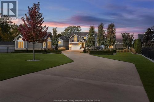 11770 Riverside Dr E, Windsor, ON, N8P1A6 | Card Image