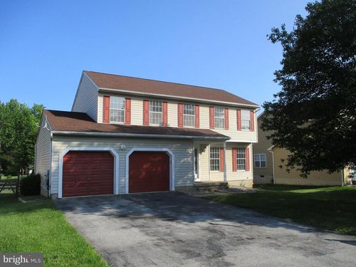 208 Yosemite Dr, BEAR, DE, 19701-3807 | Card Image