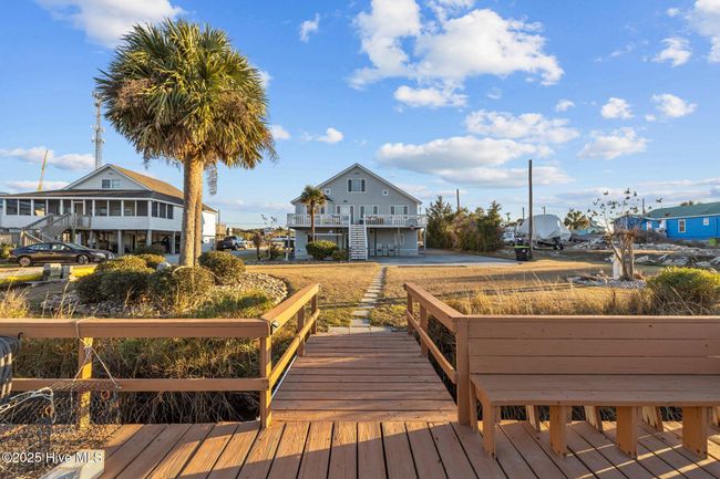 407 Cedar Point Blvd, House other with 3 bedrooms, 3 bathrooms and null parking in Cedar Point NC | Image 31
