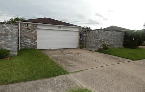 9419 Wellsworth Dr, Houston, TX, 77083-5946 | Card Image