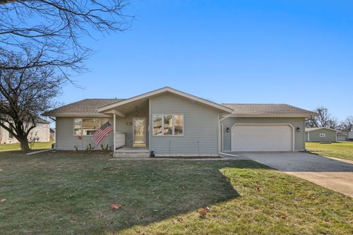 1051 W Acorn Dr, LOMIRA, WI, 53048 | Card Image