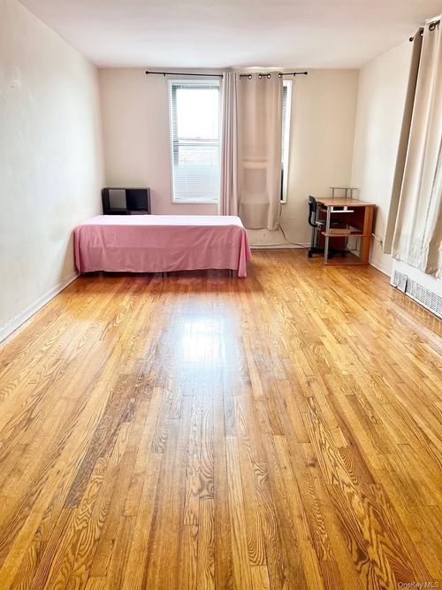 apt-6a-83 Vietor Ave, Elmhurst, NY, 11373-3282 | Card Image