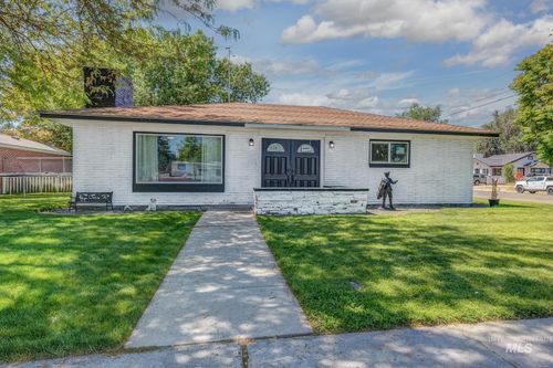 187 Nw 3rd St, Ontario, OR, 97914-2311 | Card Image