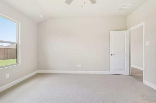 Photo is not of the actual home, but is an inspirational photo of builder’s model home and may depict options, furnishings, and/or decorator features that are not included. | Image 17