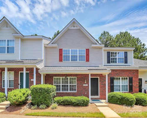 10032 Pergola View Ct, Charlotte, NC, 28213-2108 | Card Image